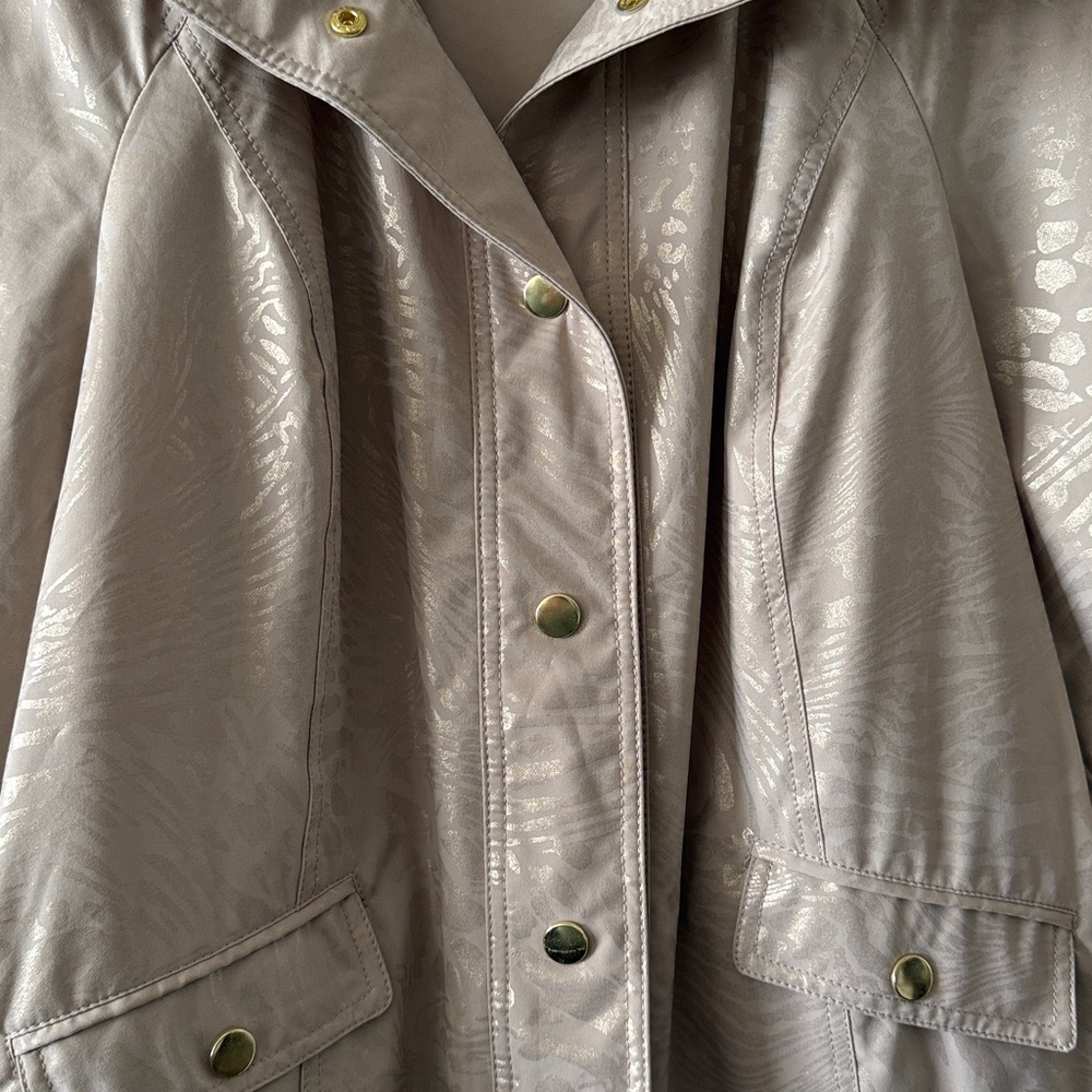Chico's Zenergy Lightweight Metallic Shine Jacket - Picture 5 of 7